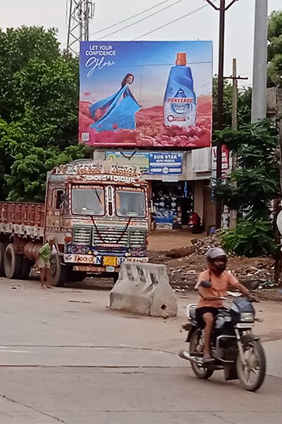 chennai-metro-train-advertising-lotus-media-advertising